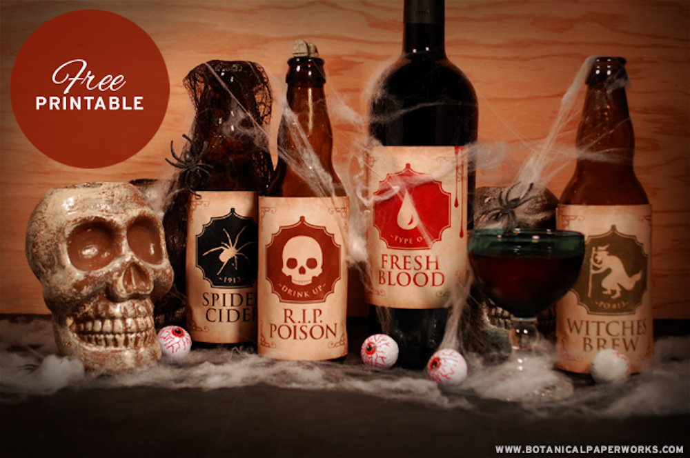 {free printable} Spooky Halloween Bottle Labels