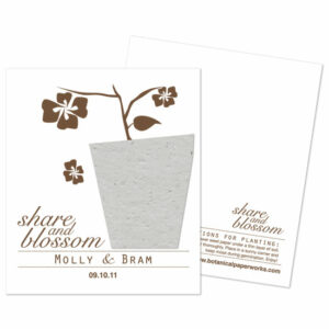These Share & Blossom Plantable Wedding Favors are modern and eco-friendly!