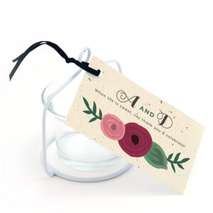 A fantastic way to give guests an additional gift along with their wedding favors, these Romantic Floral Seed Paper Favor Tags can be planted to grow wildflowers after the event.