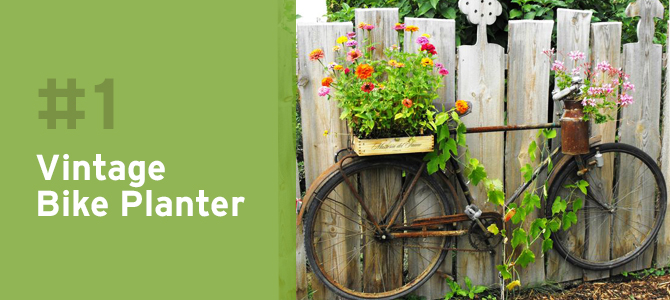 This vintage bicycle makes the perfect DIY Planter!