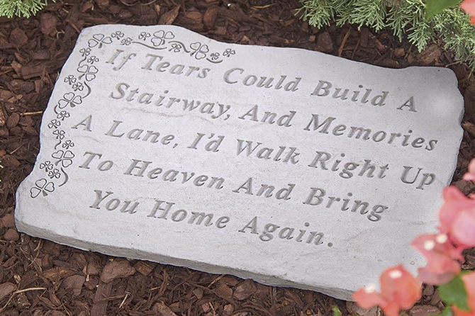 Create a quiet place to retreat to during moments of #grief with a #memorialgarden.